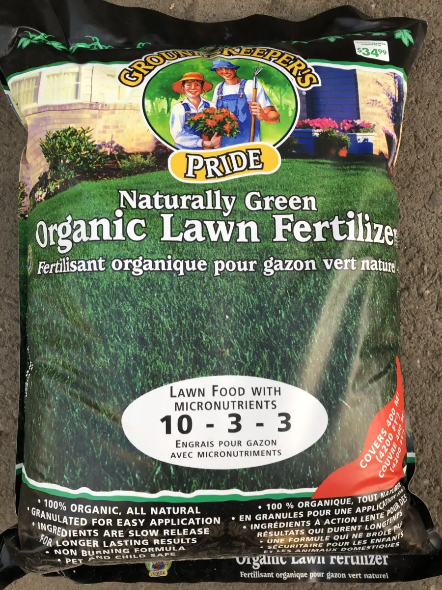 Naturally Green Organic Lawn Fertilizer 10-3-3 (Covers 4200 sq. ft.)