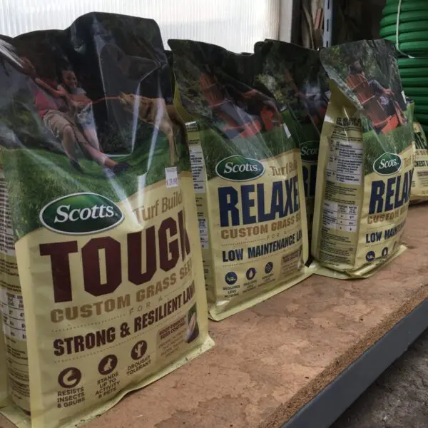 Scotts Turf Builder Custom Grass Seed (1.4 kg)