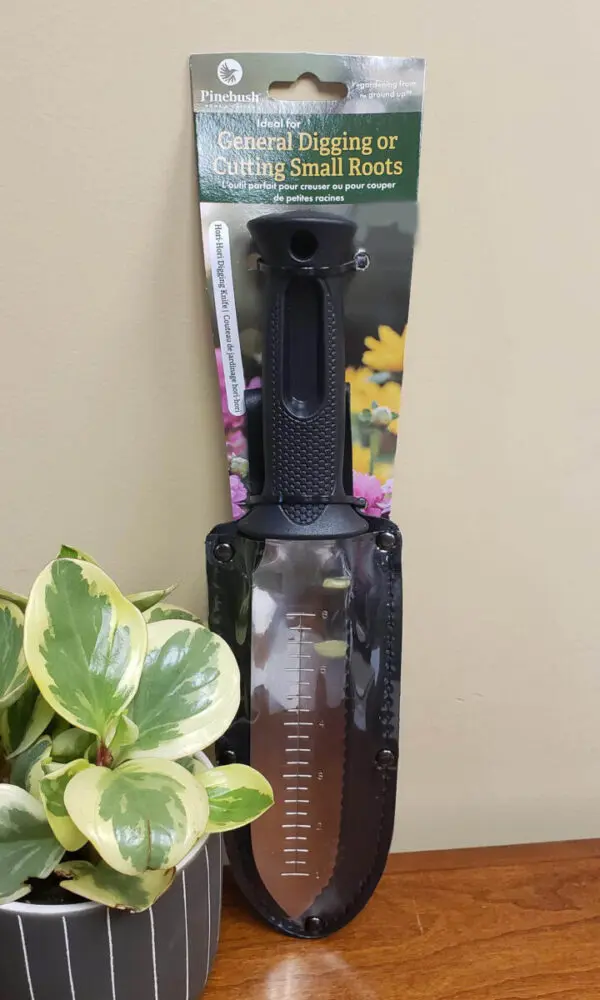 HoriHori gardening knife