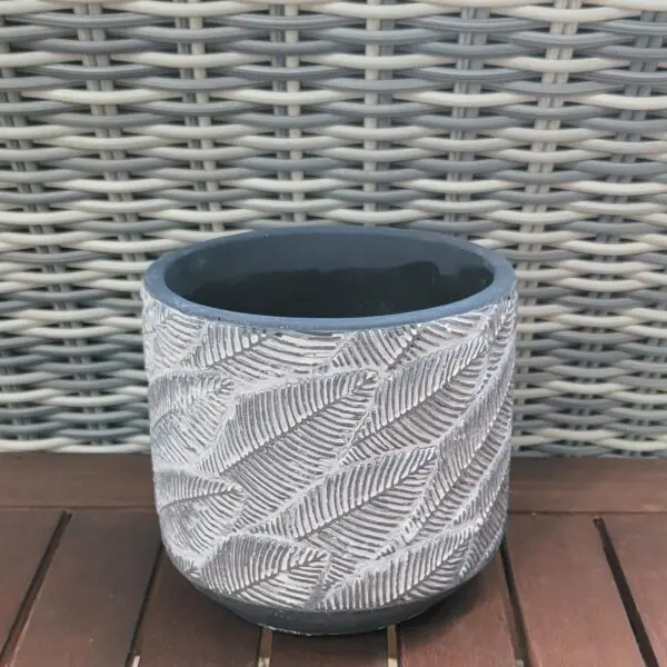 Composite textured leaf pattern plant pot - Image 3