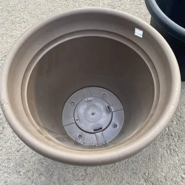 Tapered Plastic Container Pot with Lip - Image 2